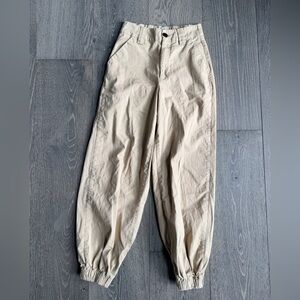 BDG Elastic Waist Joggers in Khaki Size Small